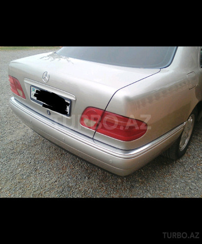 Mercedes E 200 1997, 331,500 km - 0.3 л - Masallı