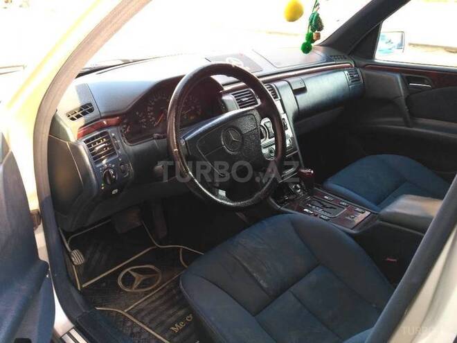 Mercedes E 230 1996, 495,000 km - 2.3 l - Xaçmaz