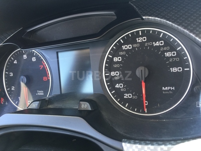 Audi A4 2009, 155,000 km - 2.0 l - Bakı