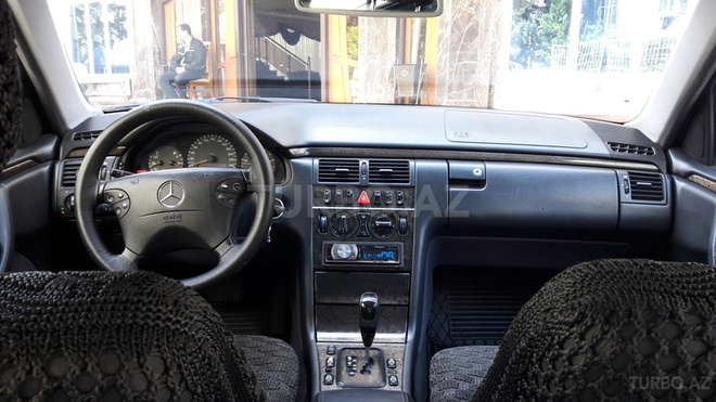 Mercedes E 220 2000, 462,000 km - 2.2 l - Bakı