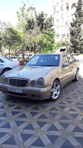 Mercedes E 220 2000, 462,000 km - 2.2 l - Bakı