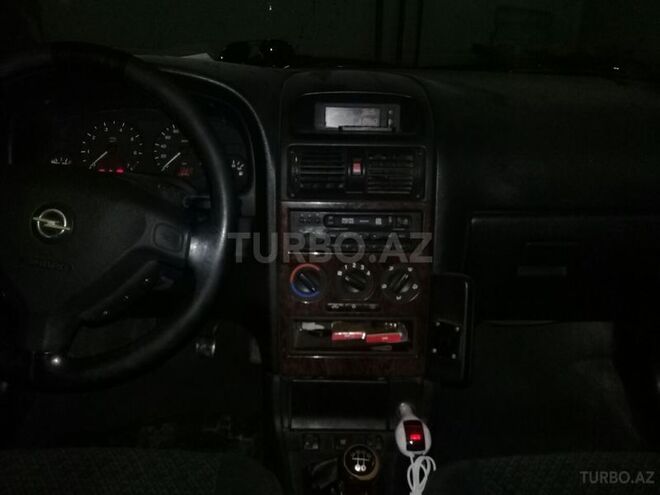 Opel Astra 1998, 138,000 km - 1.9 l - Bakı
