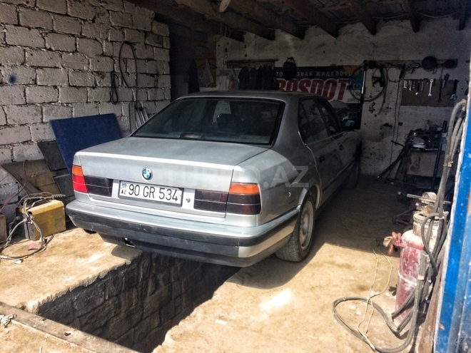 BMW 518 1992, 150,000 km - 1.8 l - Bakı