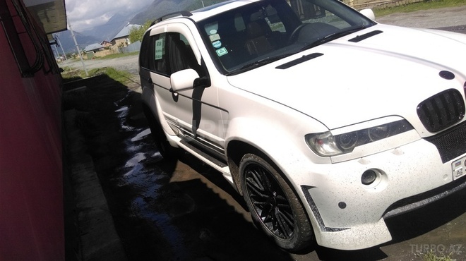 BMW X5 2001, 210,000 km - 4.4 l - Qəbələ
