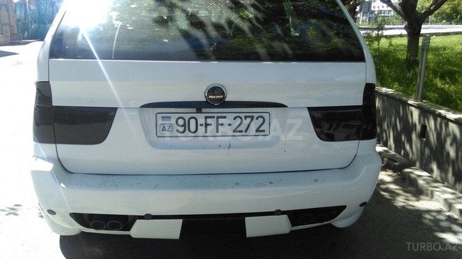 BMW X5 2001, 210,000 km - 4.4 l - Qəbələ