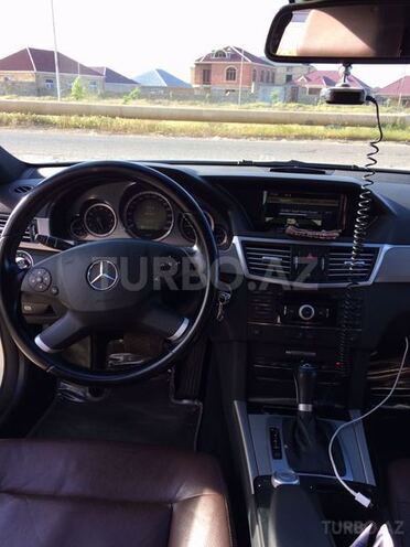 Mercedes E 220 2009, 187,000 km - 2.2 l - Bakı