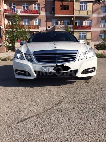 Mercedes E 220 2009, 187,000 km - 2.2 l - Bakı