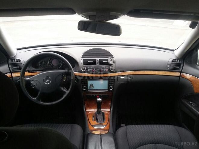 Mercedes E 270 2002, 290,000 km - 0.3 l - Bakı