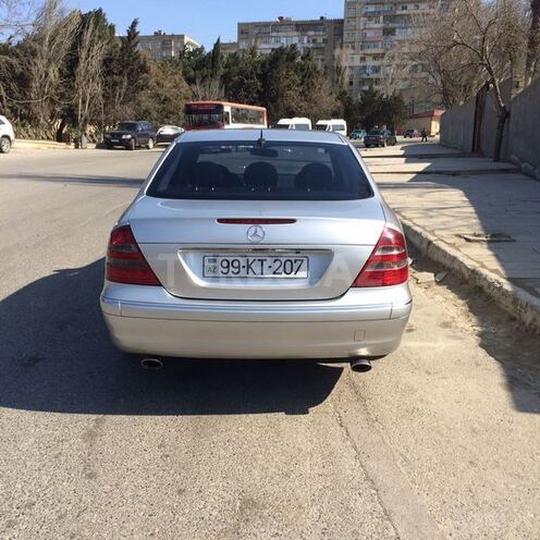 Mercedes E 270 2002, 290,000 km - 0.3 l - Bakı