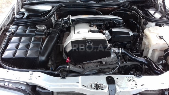 Mercedes C 200 1997, 235,000 km - 2.2 l - Sumqayıt