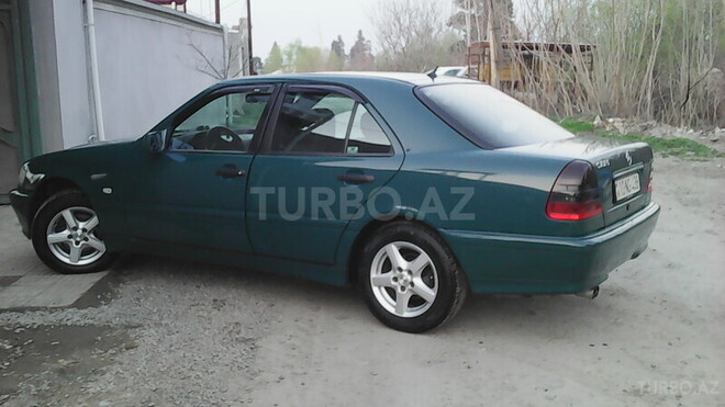 Mercedes C 220 1999, 380,000 km - 2.2 l - Bakı