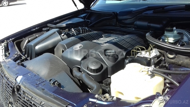 Mercedes E 240 1997, 290,000 km - 2.4 l - Bakı