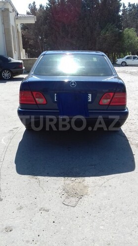 Mercedes E 240 1997, 290,000 km - 2.4 l - Bakı