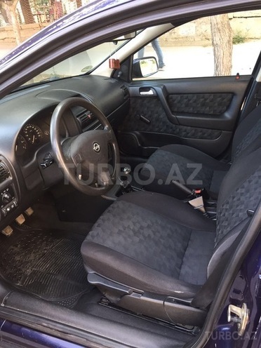 Opel Astra 2000, 234,000 km - 1.6 l - Bakı