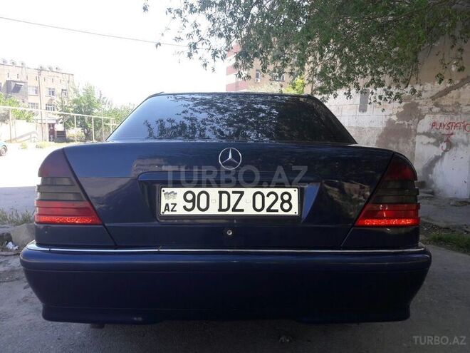 Mercedes C 180 2000, 271,000 km - 1.8 l - Bakı