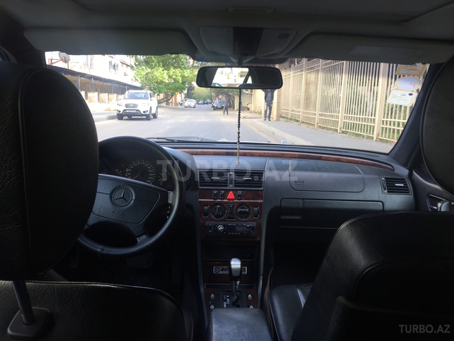 Mercedes C 280 1997, 250,000 km - 2.8 л - Bakı