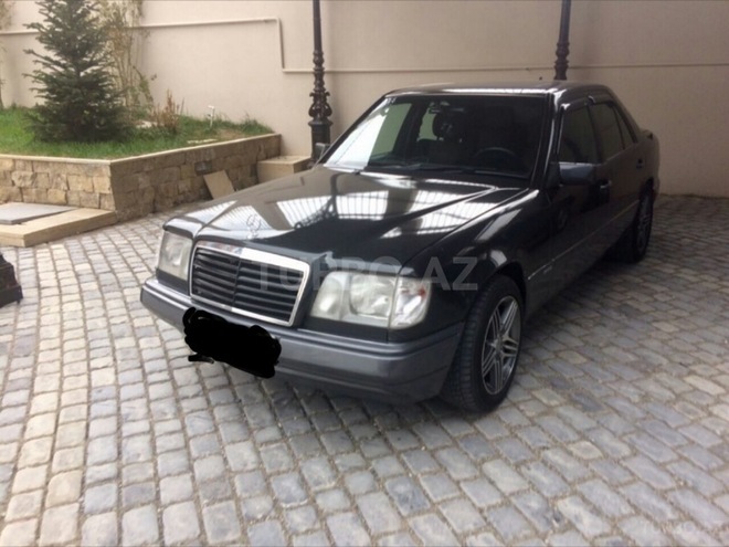Mercedes E 200 1995, 340,000 km - 2.0 л - Bakı