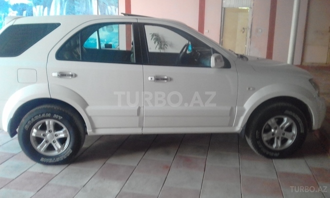 Kia Sorento 2005, 200 km - 0.3 l - Tovuz