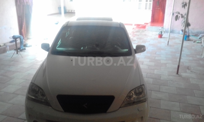 Kia Sorento 2005, 200 km - 0.3 l - Tovuz