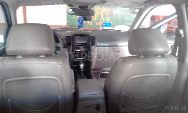 Kia Sorento 2005, 200 km - 0.3 l - Tovuz