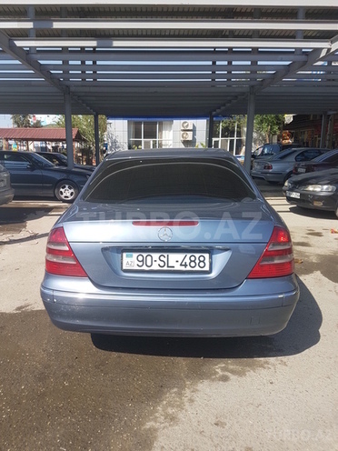 Mercedes E 220 2002, 269,000 km - 2.2 l - Bakı