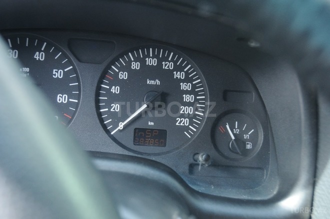Opel Astra 2002, 284,000 km - 1.6 l - Bakı