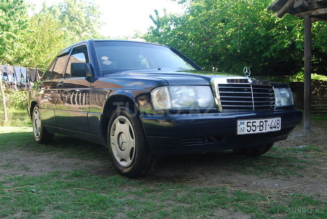 Mercedes E 180 1991, 178,500 km - 1.8 l - Şəki