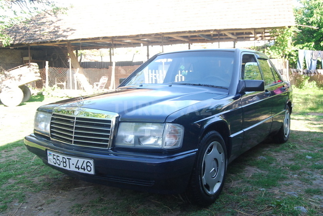 Mercedes E 180 1991, 178,500 km - 1.8 l - Şəki