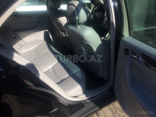 Mercedes C 240 2004, 285,000 km - 2.4 l - Bakı
