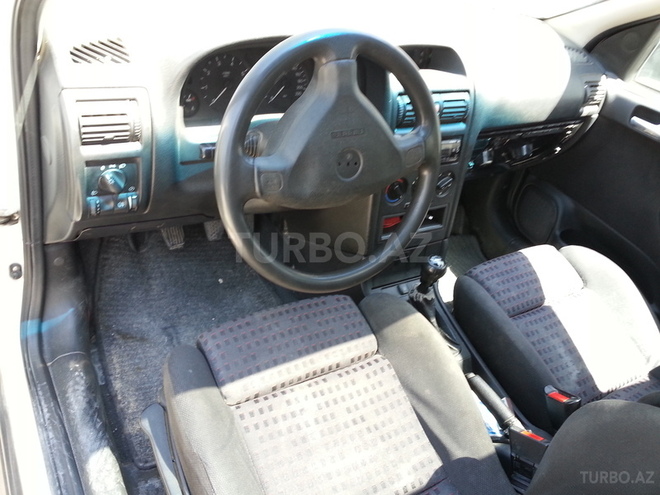 Opel Astra 2000, 370,000 km - 1.8 л - Bakı