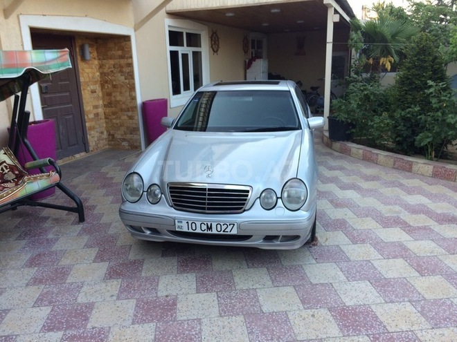 Mercedes E 280 2000, 230,000 km - 2.8 l - Bakı
