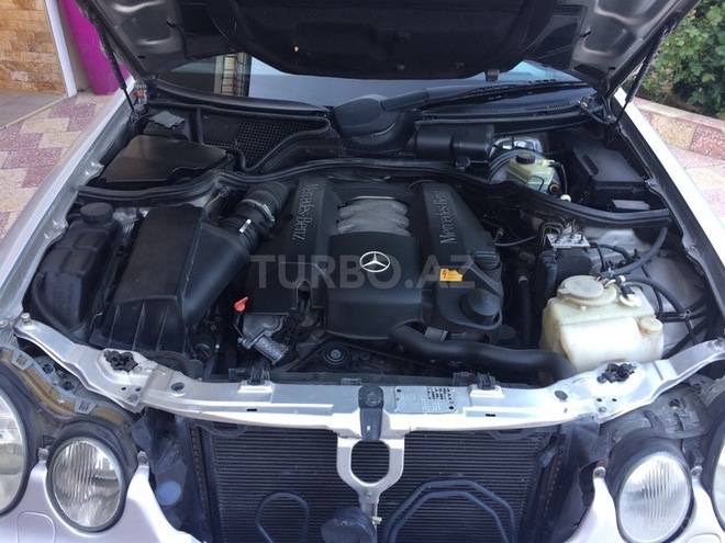 Mercedes E 280 2000, 230,000 km - 2.8 l - Bakı