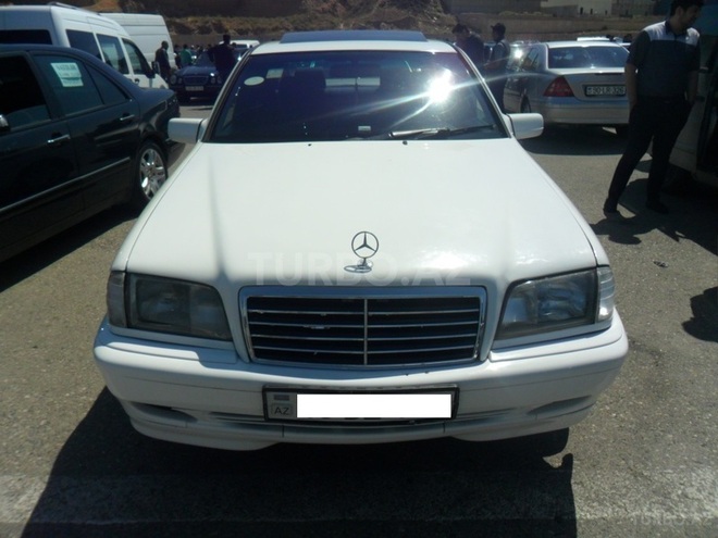 Mercedes C 220 1995, 273,000 km - 2.2 l - Bakı