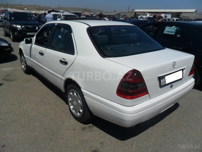 Mercedes C 220 1995, 273,000 km - 2.2 l - Bakı