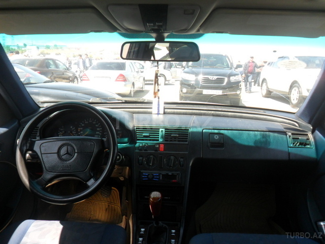 Mercedes C 220 1995, 273,000 km - 2.2 l - Bakı