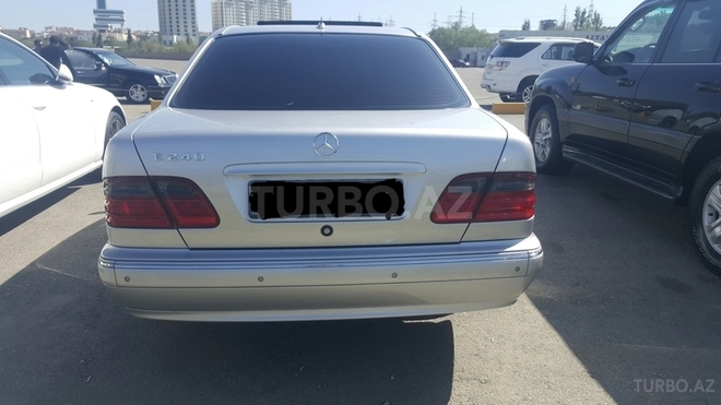 Mercedes E 240 2001, 199,201 km - 2.6 l - Bakı