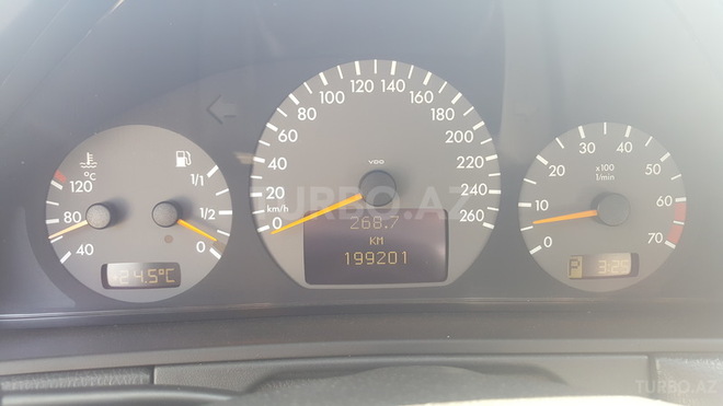 Mercedes E 240 2001, 199,201 km - 2.6 l - Bakı