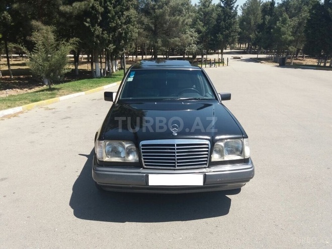 Mercedes E 220 1990, 282,000 km - 2.2 l - Xırdalan