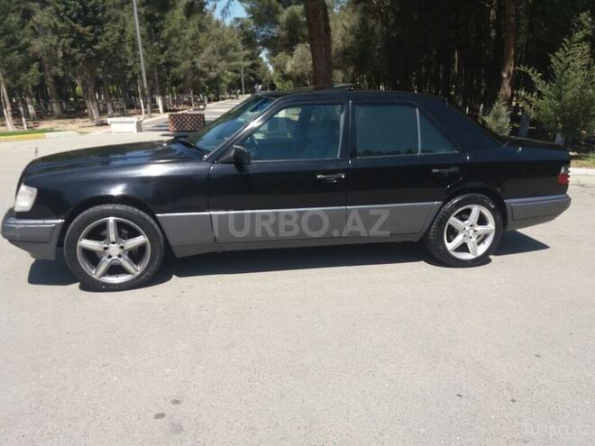 Mercedes E 220 1990, 282,000 km - 2.2 l - Xırdalan