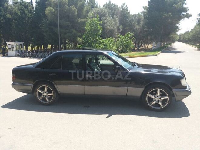Mercedes E 220 1990, 282,000 km - 2.2 l - Xırdalan
