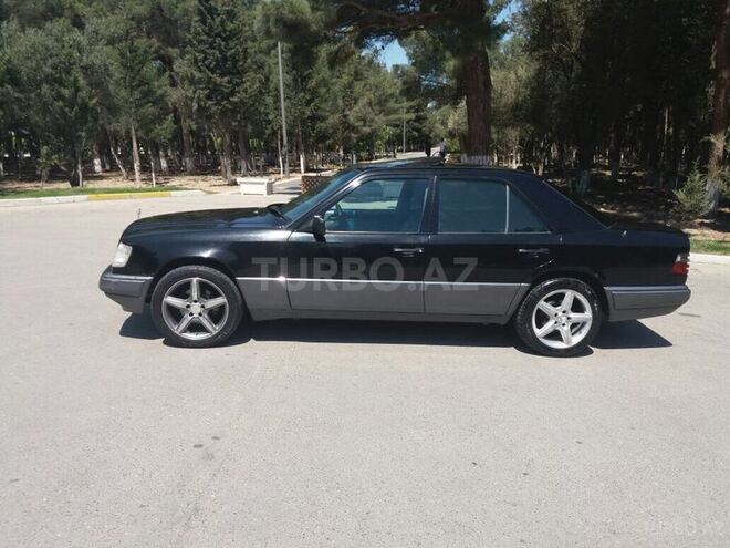 Mercedes E 220 1990, 282,000 km - 2.2 l - Xırdalan