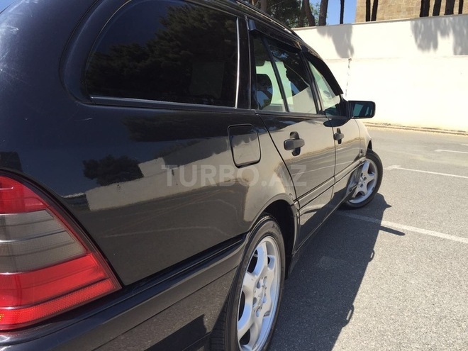 Mercedes C 240 1998, 230,000 km - 2.4 l - Sumqayıt