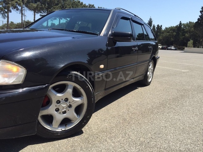 Mercedes C 240 1998, 230,000 km - 2.4 l - Sumqayıt