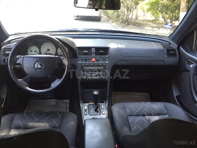 Mercedes C 240 1998, 230,000 km - 2.4 l - Sumqayıt