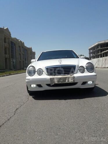 Mercedes E 320 2000, 164,000 km - 3.2 l - Bakı