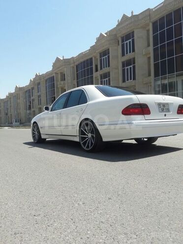 Mercedes E 320 2000, 164,000 km - 3.2 l - Bakı