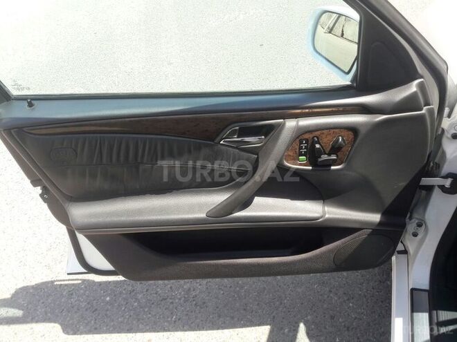 Mercedes E 320 2000, 164,000 km - 3.2 l - Bakı
