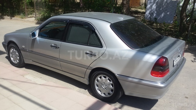Mercedes C 200 2000, 200,060 km - 2.0 l - Sumqayıt