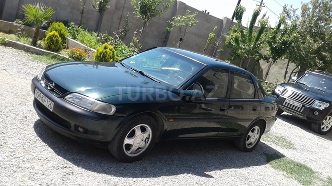 Opel Vectra 1998, 200,000 km - 2.0 l - Bakı