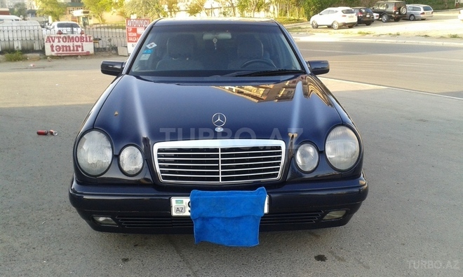 Mercedes E 240 1998, 245,638 km - 2.4 л - Bakı